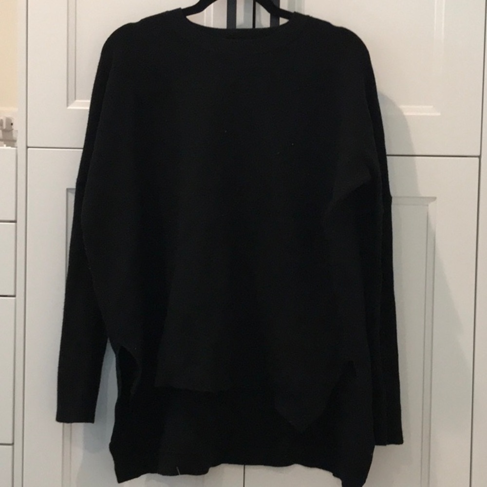 Women's Black Crew Neck Knit Sweater